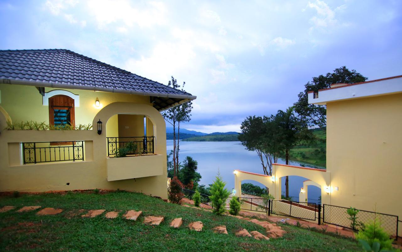 Vista Del Lago Hotel Ambalavayal ภายนอก รูปภาพ