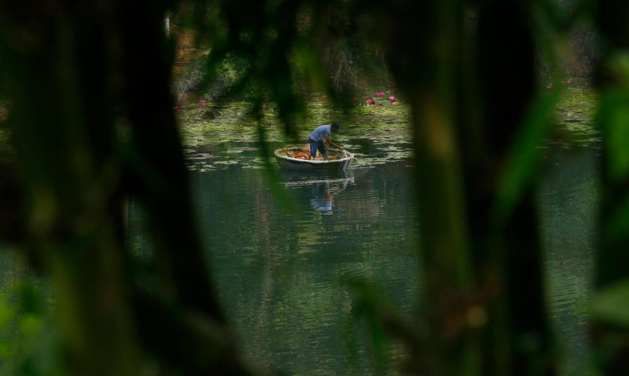 Vista Del Lago Hotel Ambalavayal ภายนอก รูปภาพ